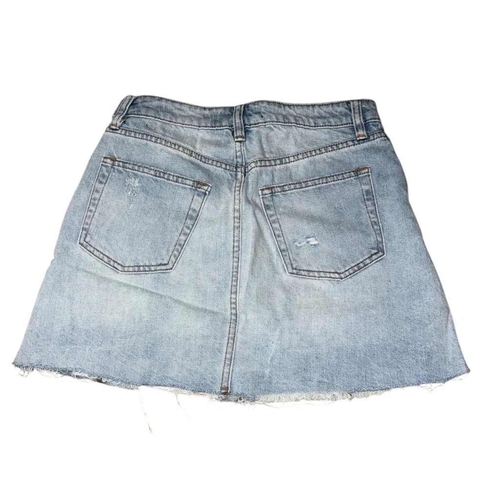 Free People Ripped 100% Cotton Denim Mini Skirt in Breezy Blue Sz. 26 Sz. 2